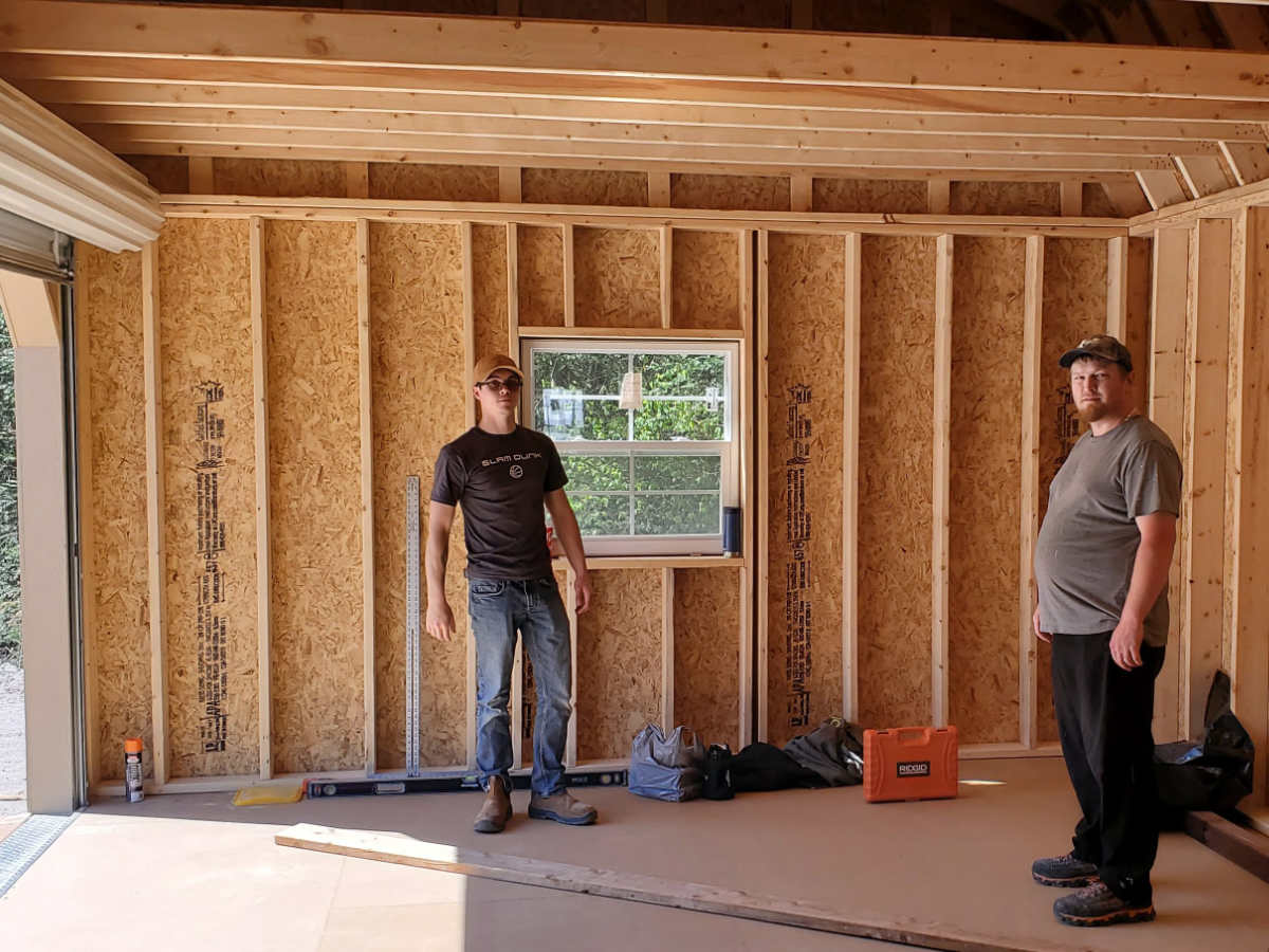 914: Lofted Barn 16x40 8' Walls Custom Colour with Black Trim - Build on Site - Image 5