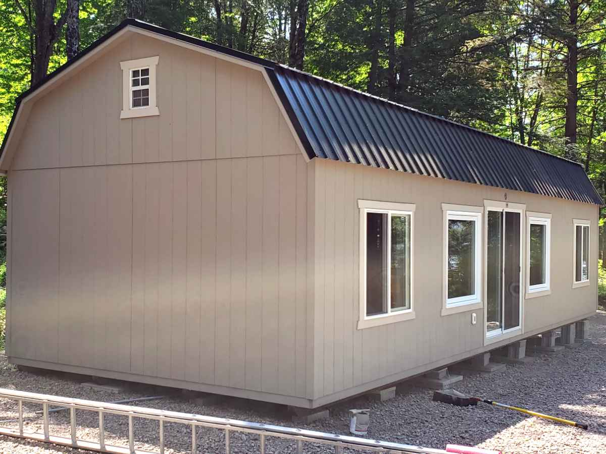 915: Lofted Barn 16x40 8' Walls Custom Colour and Trim - Build on Site - Image 3
